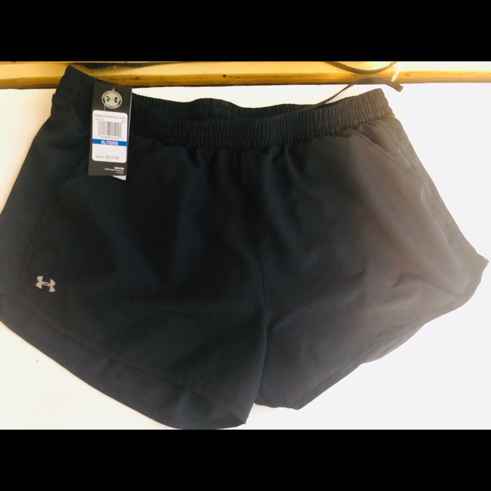 Ladies Under Armour shorts with panty liner
